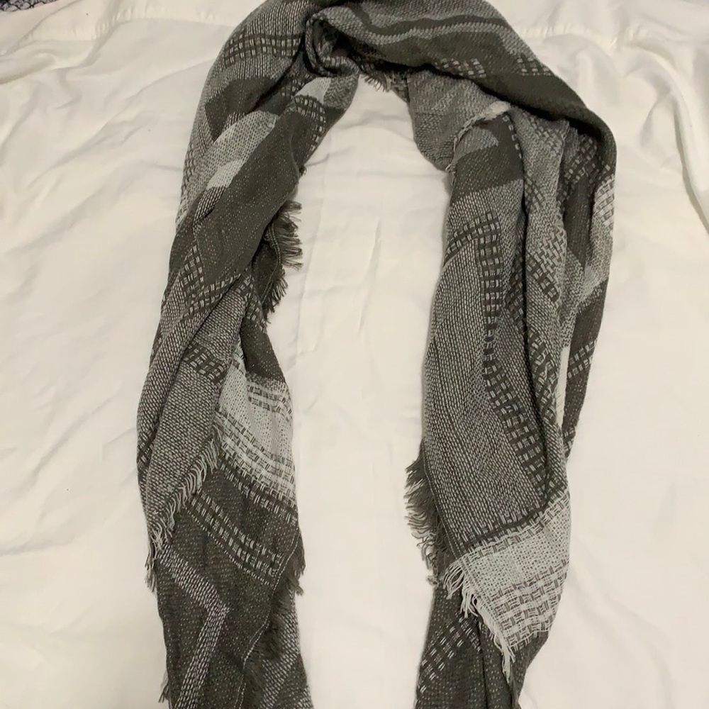 Gray scarf